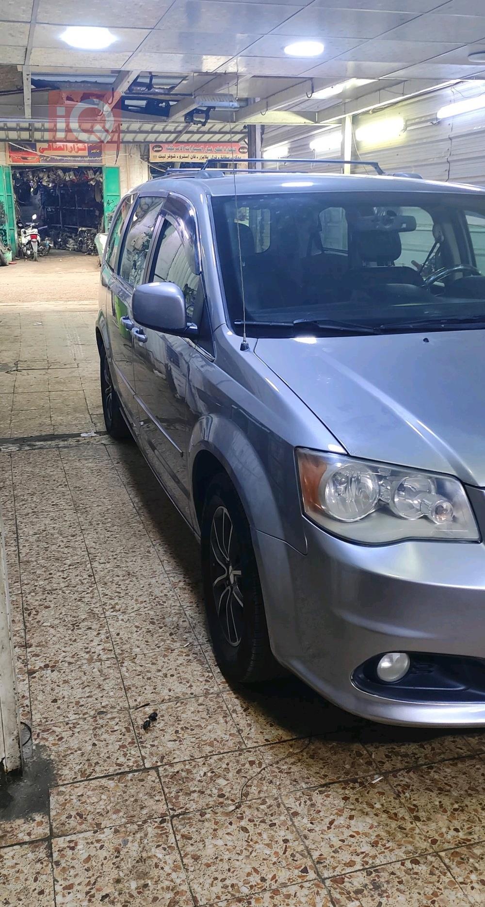 دودج جراند كارافان